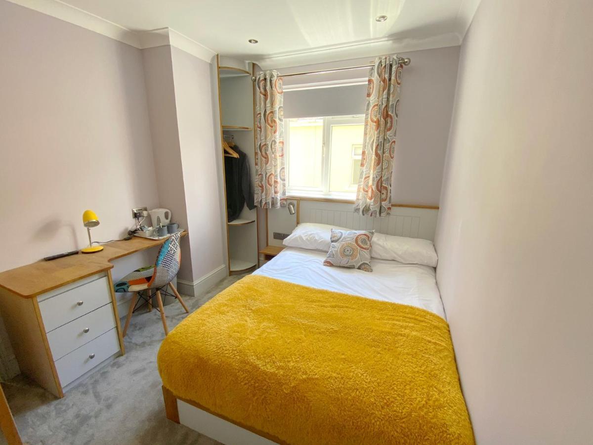 Bed and Breakfast Orchard House Swindon Zewnętrze zdjęcie